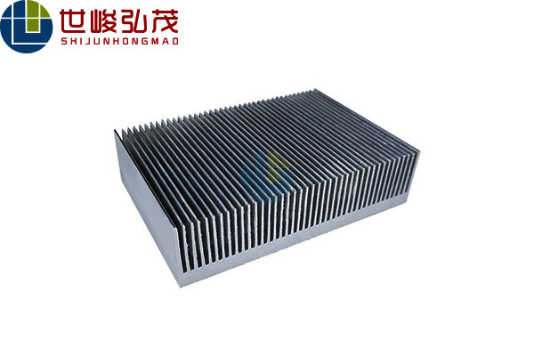 新能源汽車(chē)散熱器鋁合金型材制品