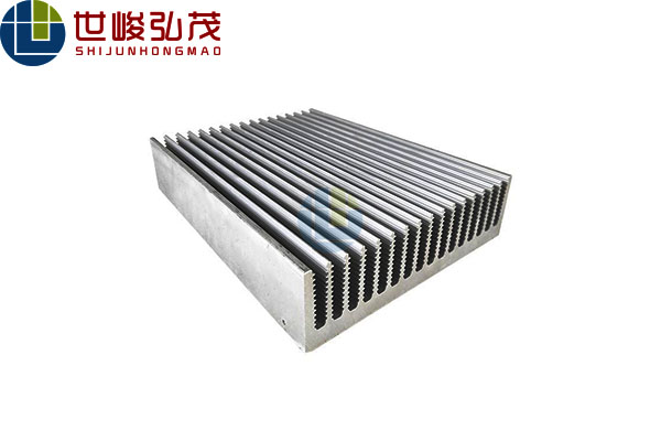 新能源汽車(chē)散熱器鋁合金型材制品
